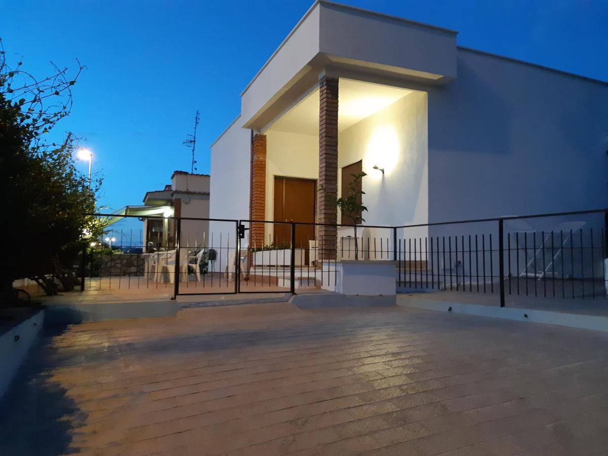 Guest House Al Mare Civitavecchia Exterior foto