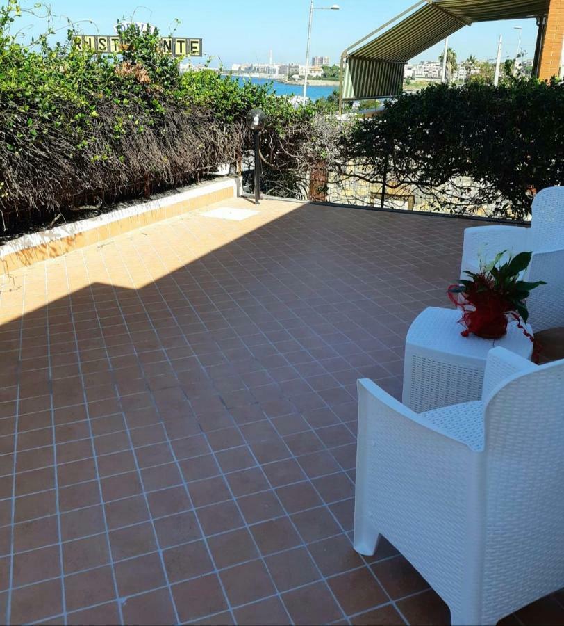 Guest House Al Mare Civitavecchia Exterior foto